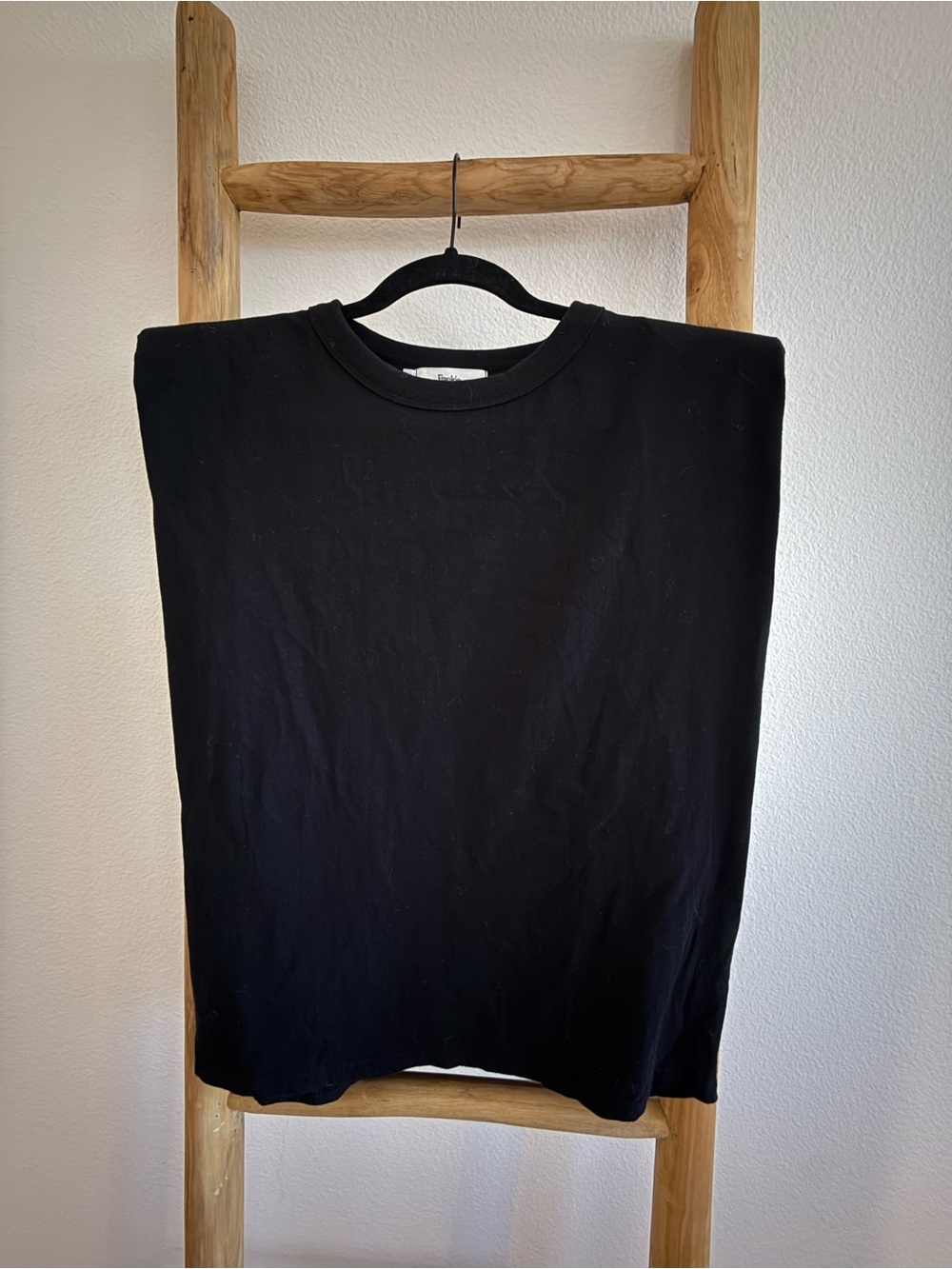 Frankie Shop Eva Padded Shoulder Muscle T-Shirt in Black - Picture 8 of 8
